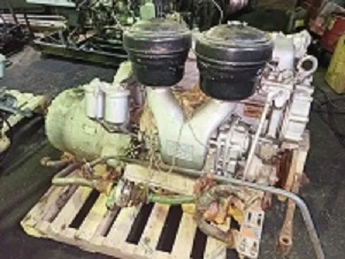фотография продукта Судовой двигатель ЯАЗ-204 для БМК-130
